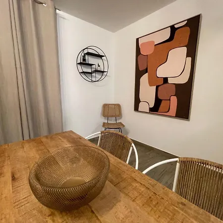Des Iles Apartman