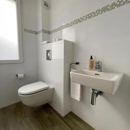 Des Iles * LʼÎle-Rousse