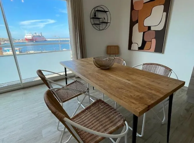 Des Iles Apartment *