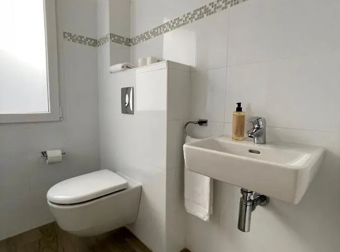 Des Iles * LʼÎle-Rousse